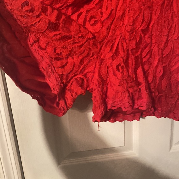 Sexy red lace short romper - Picture 2 of 5